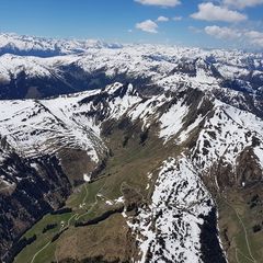 Flugwegposition um 11:27:54: Aufgenommen in der Nähe von Gemeinde Jochberg, 6373, Österreich in 2559 Meter